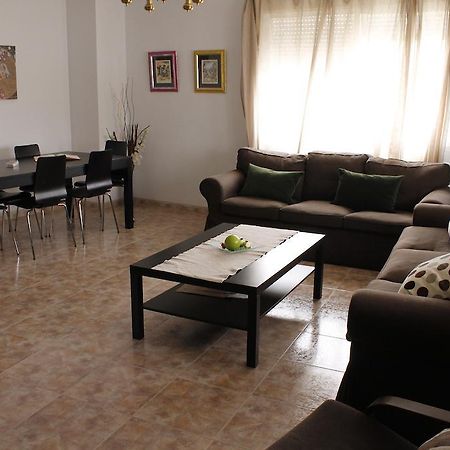 Apartamento Turistico La Ribera Del Marco Caceres Ruang foto