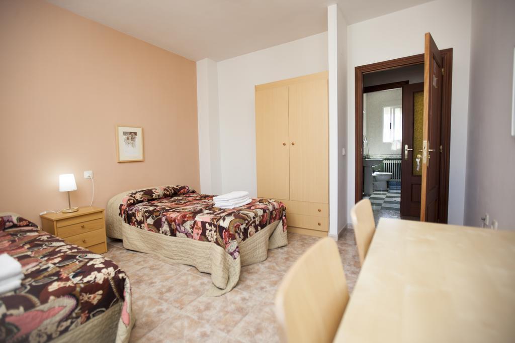 Apartamento Turistico La Ribera Del Marco Caceres Ruang foto